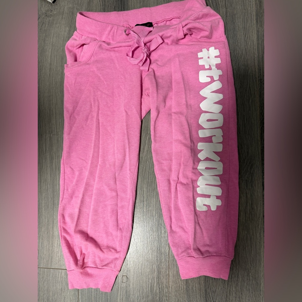 Material Girl Capri Sweatpants Joggers Y2K